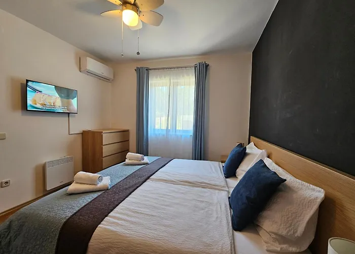 Star Apartment
